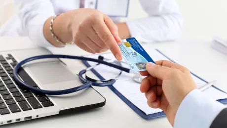 Projekt eHBA Hier geht es zur Newsmeldung eHBA und SMC-B der Generation 2.0 werden ersetzt